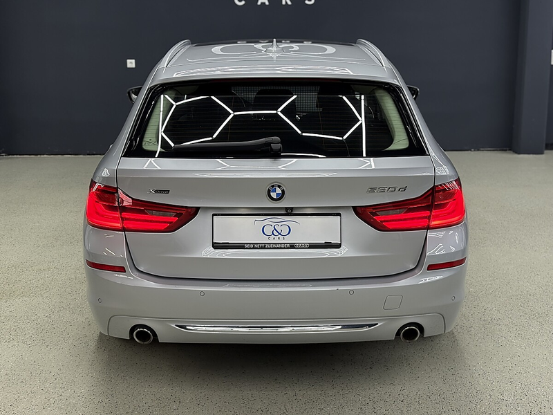 BMW 530 d xDrive Touring Aut. — photo 9