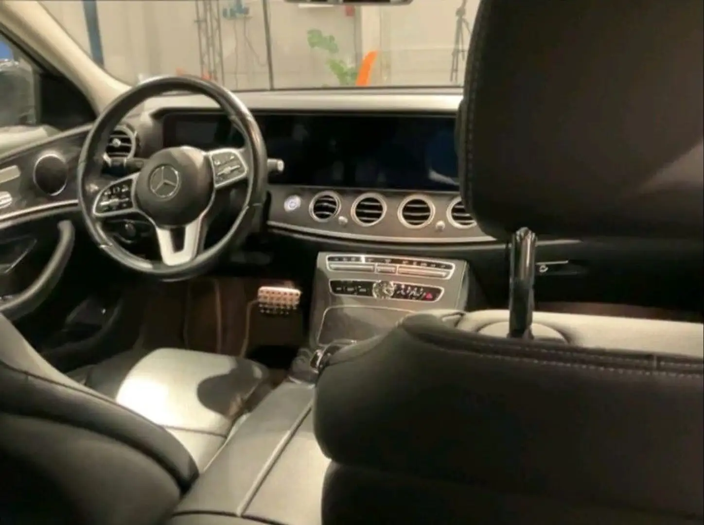 Mercedes-Benz E 400 E400d 4Matic All-Terrain|Leder|ACC|Multi LED|360 Schwarz - 2