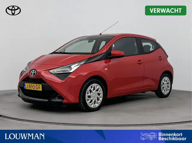Toyota Aygo 1.0 VVT-i x-play | NL-auto | Airco | Parkeercamera