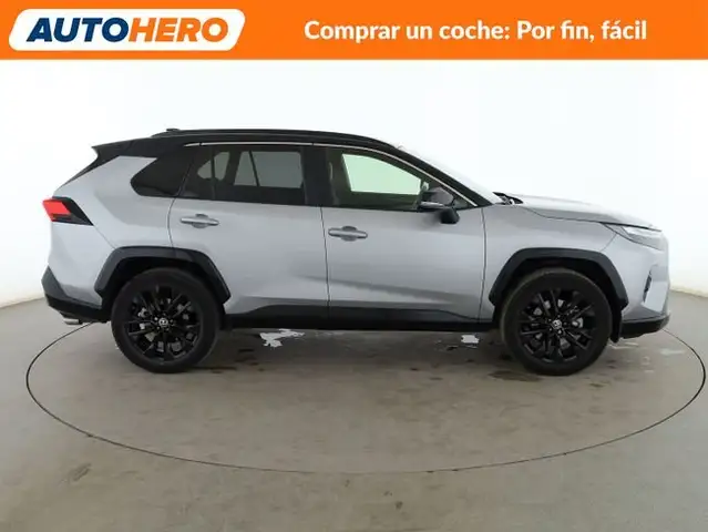 Toyota Rav4 view 7
