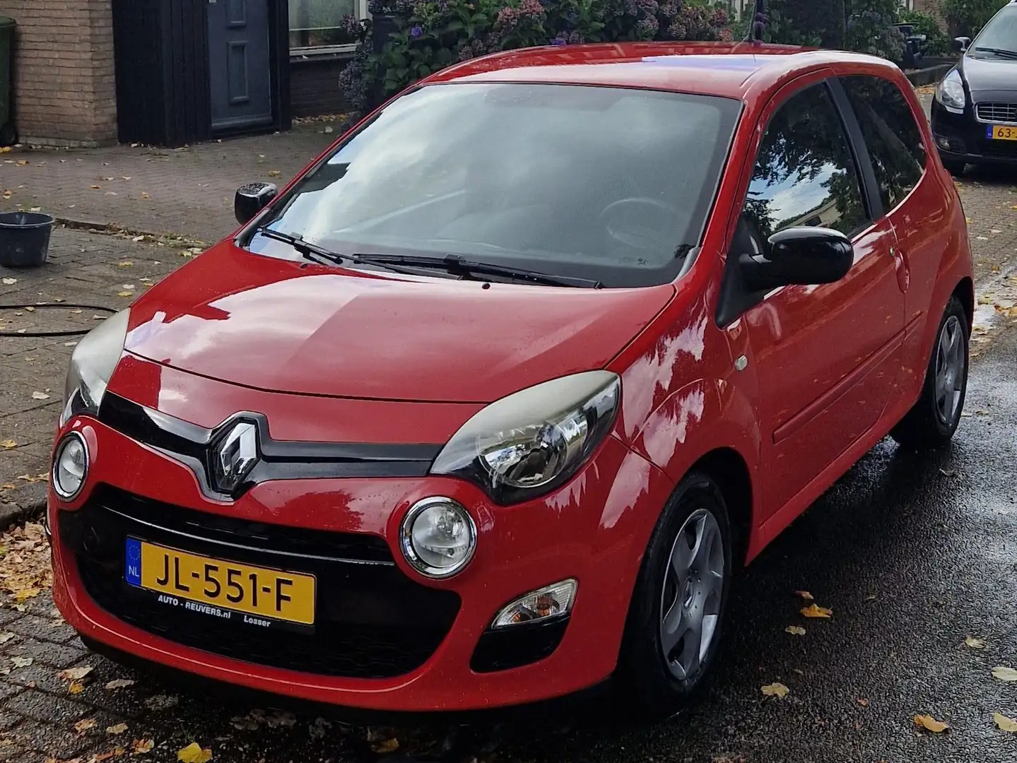 Renault Twingo Twingo 1.2 16V Acces Rood - 2