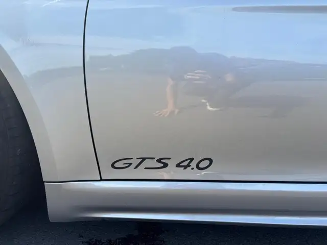 Porsche 718 view 12