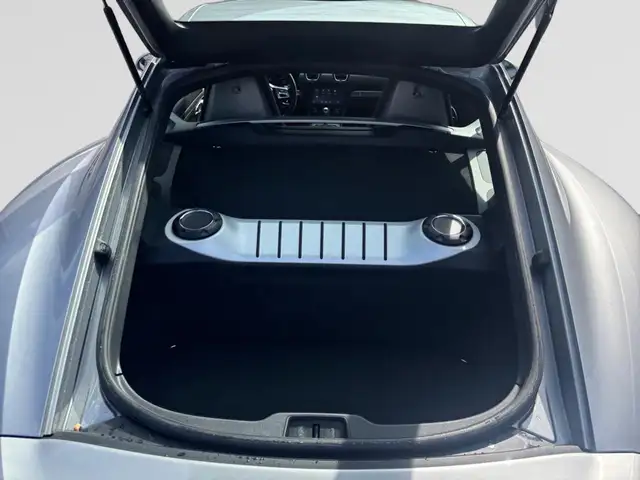 Porsche 718 view 10