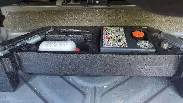Volvo XC40 view 14