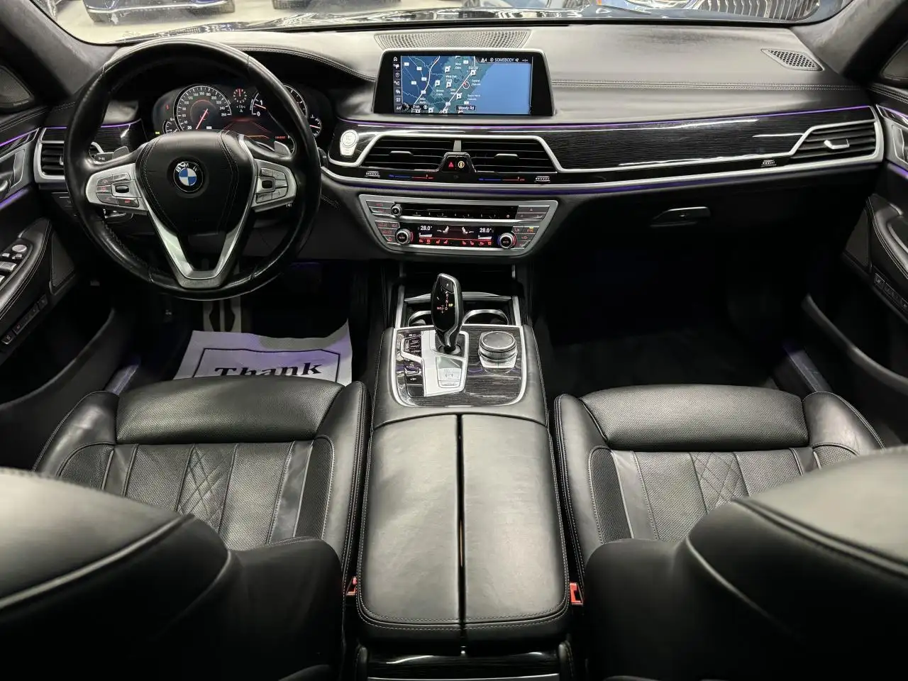 BMW 7 Series снимка BMW 7 Series