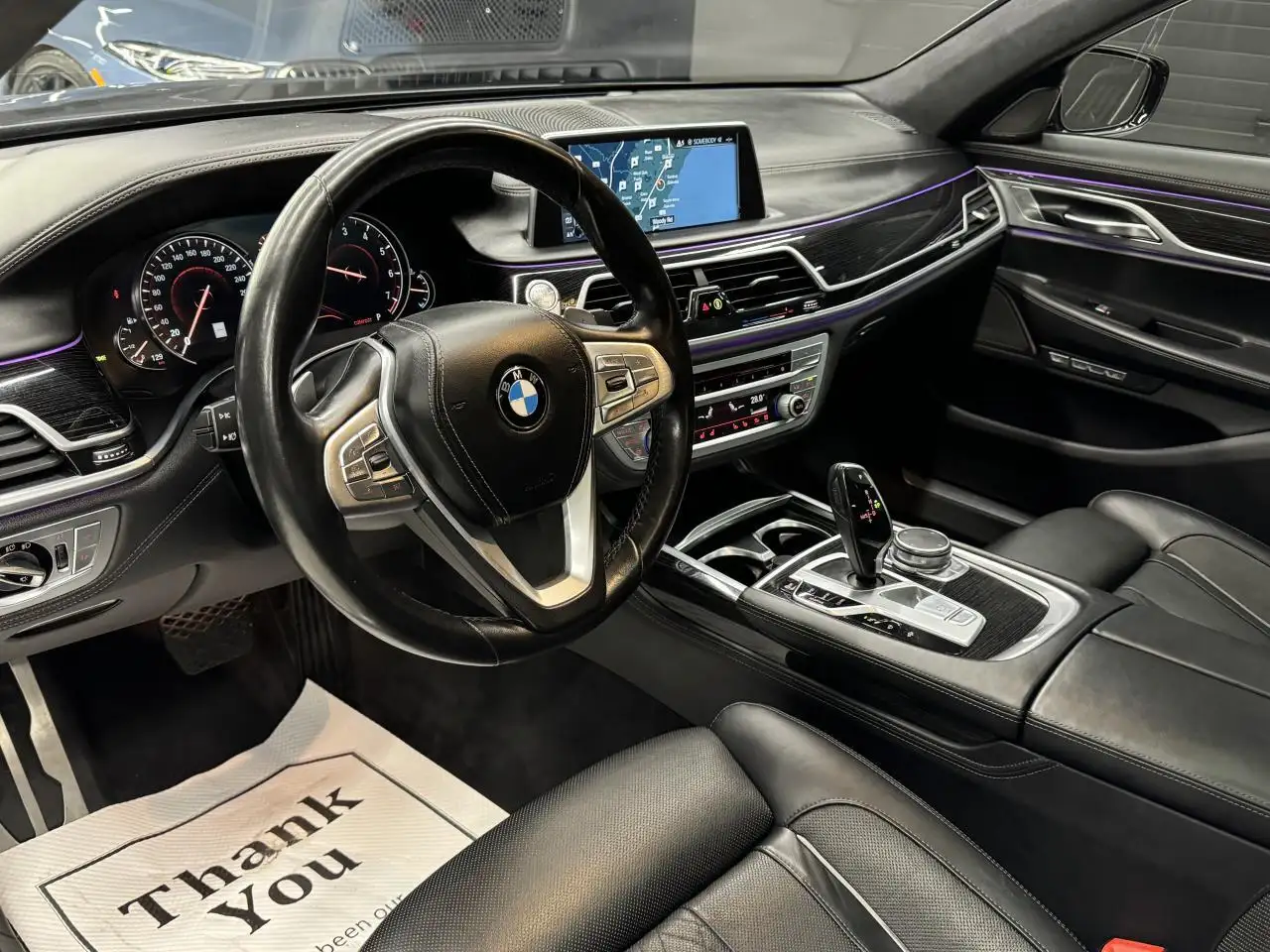 BMW 7 Series снимка BMW 7 Series