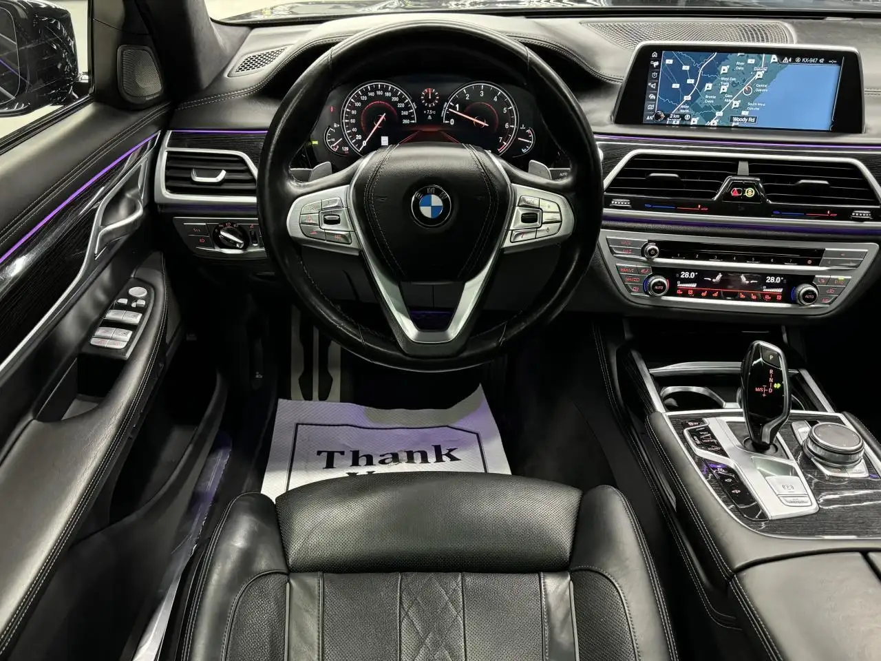 BMW 7 Series снимка BMW 7 Series