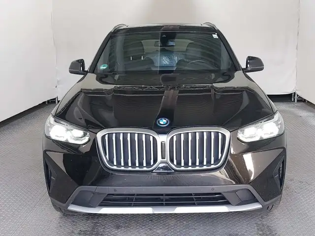 BMW X3 xDrive 30 e Sport*Pano*AHK*Kamera*VolLeder*19