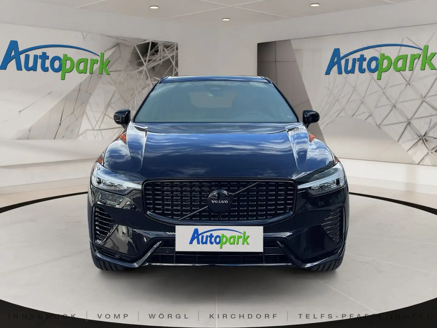 Volvo XC60 T6 AWD Plug-in Hybrid Plus Black Edition Schwarz - 2