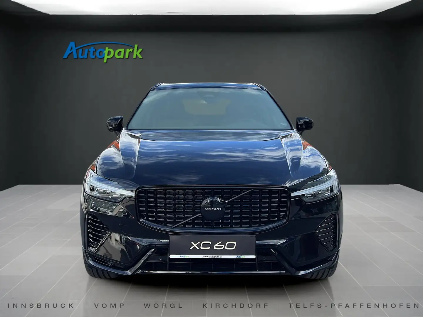 Volvo XC60 T6 AWD Plug-in Hybrid Plus Black Edition Schwarz - 2