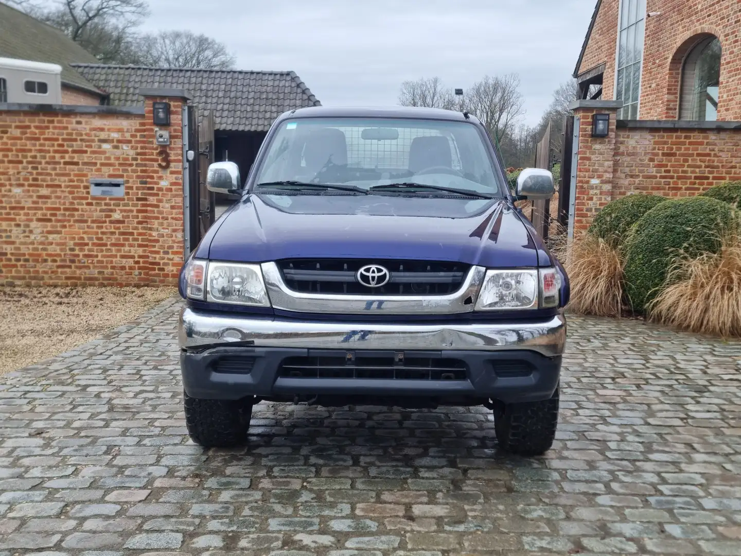 Toyota Hilux 2.5 Turbo D-4D 4WD SR5 Bleu - 2