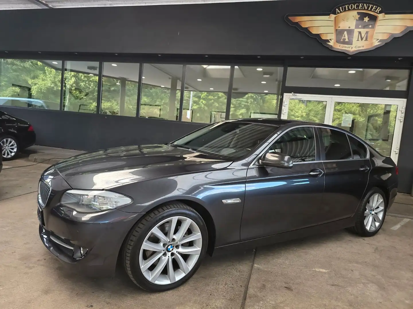 BMW 535 i Lim. HuD/LEDER/MEMORY/METALLIC/SPORTSITZE Grigio - 2