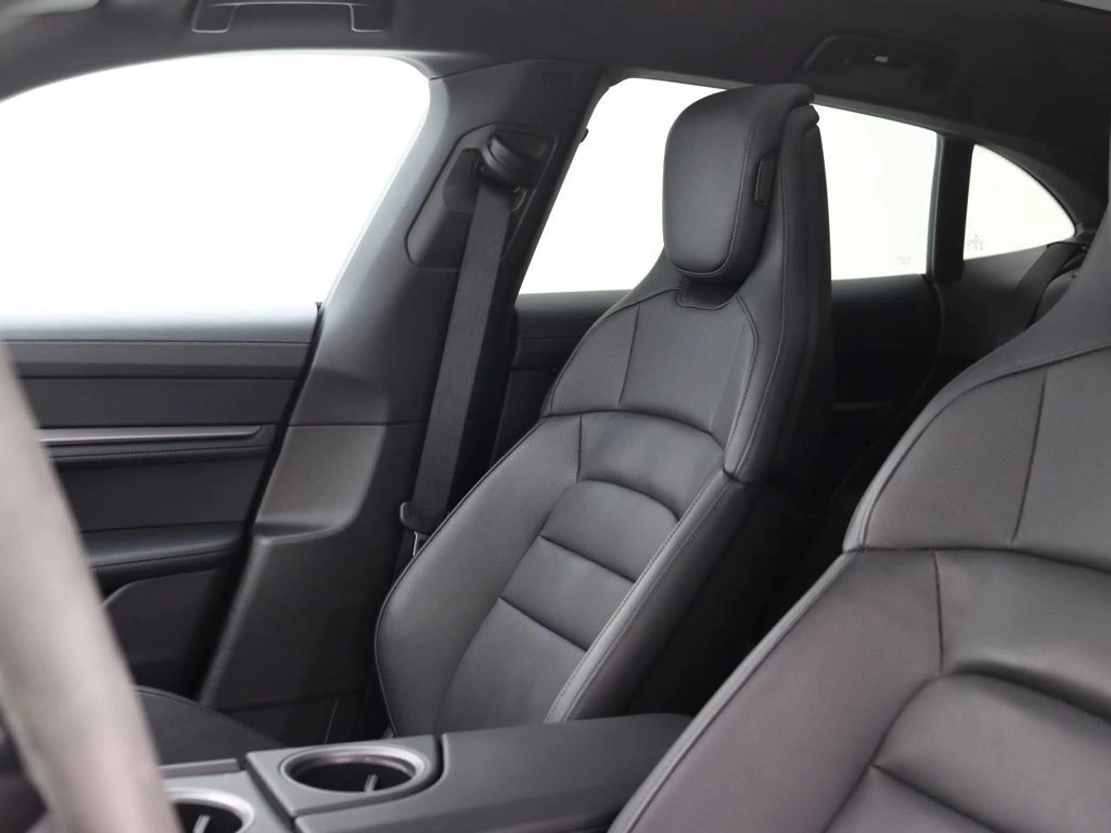 Porsche Taycan Taycan 4S Cross Turismo — photo 5