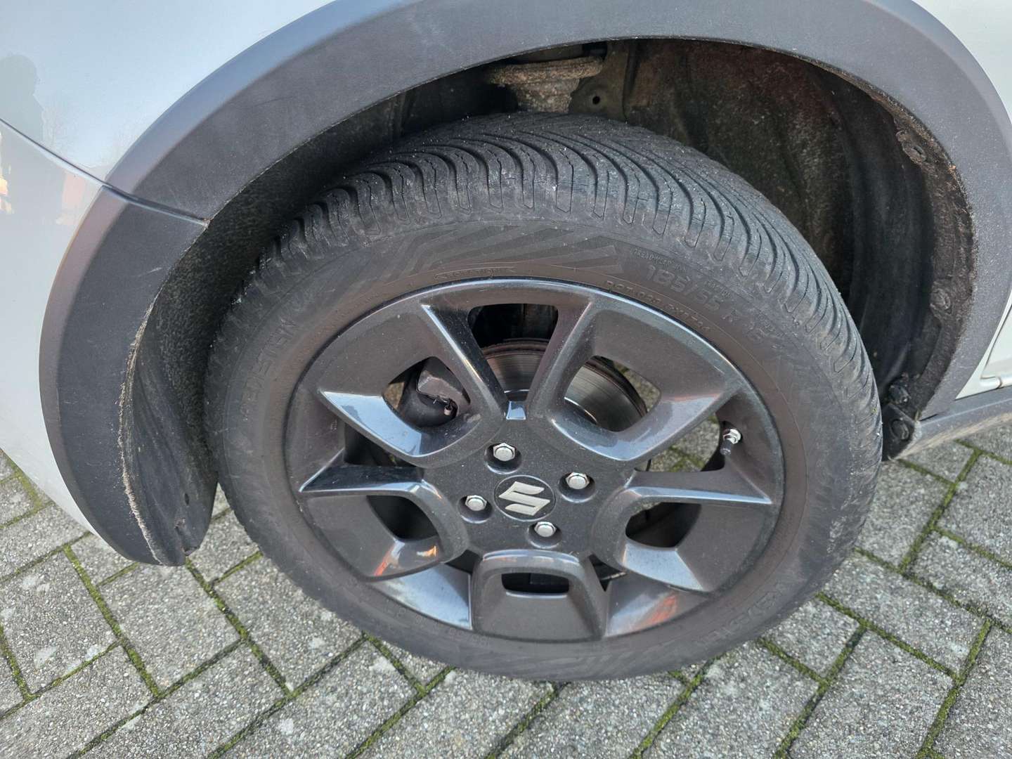 Suzuki Ignis afbeelding 18