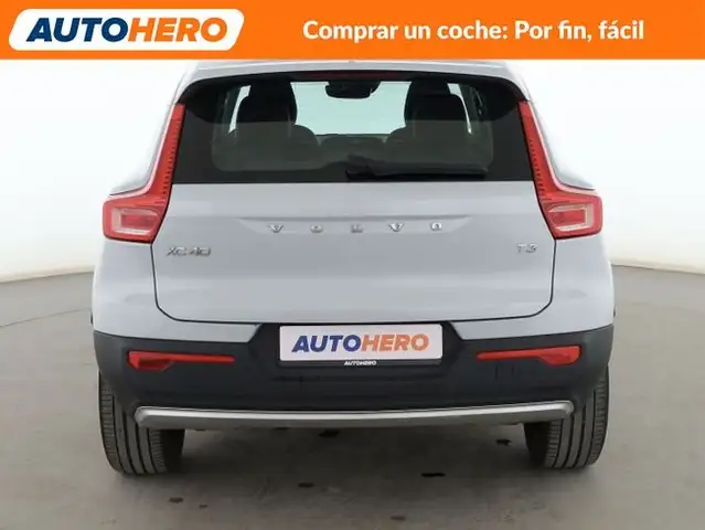 Volvo XC40 view 5