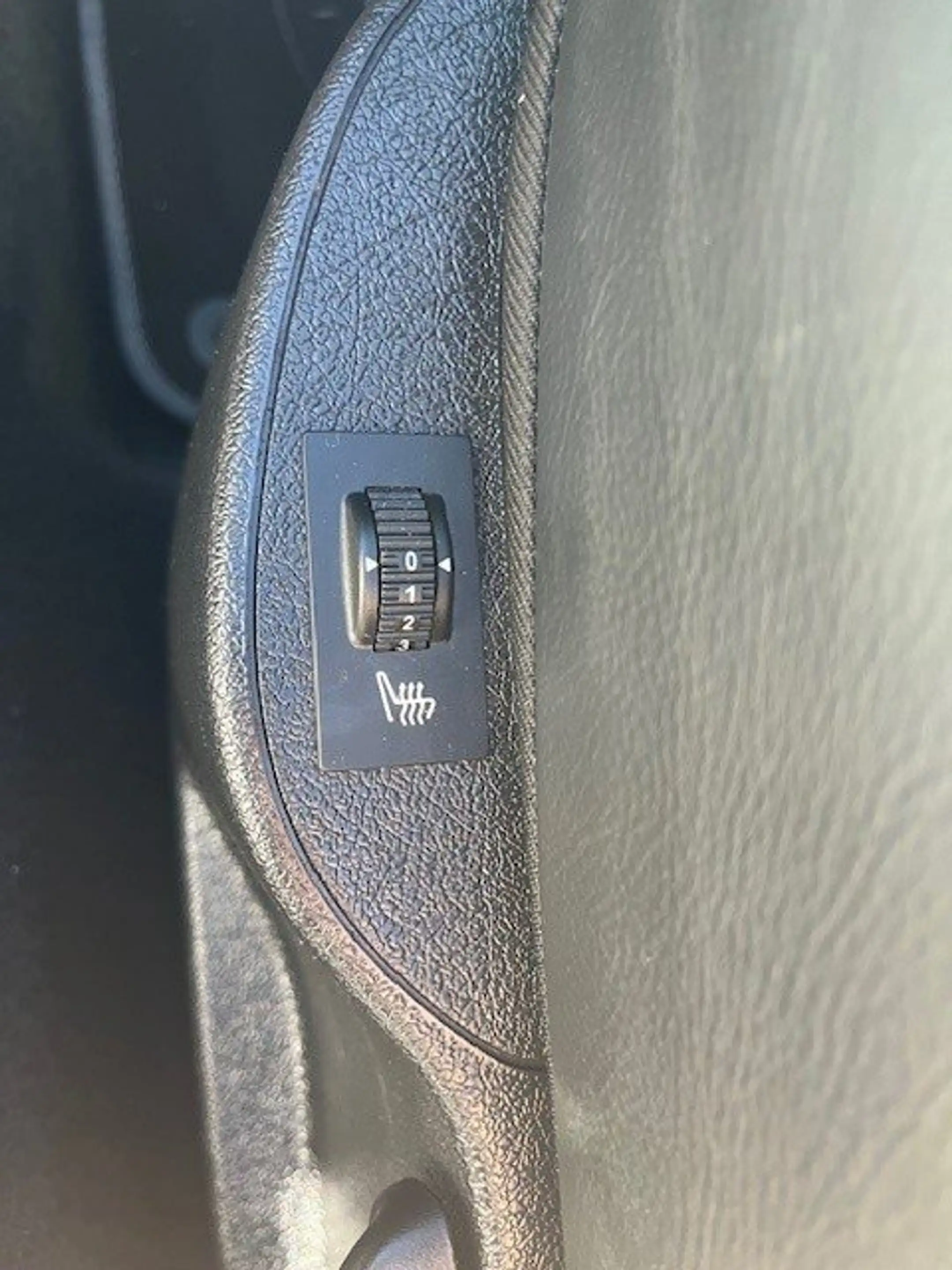 Peugeot 207 CC Roland Garros  *Leder* — photo 5