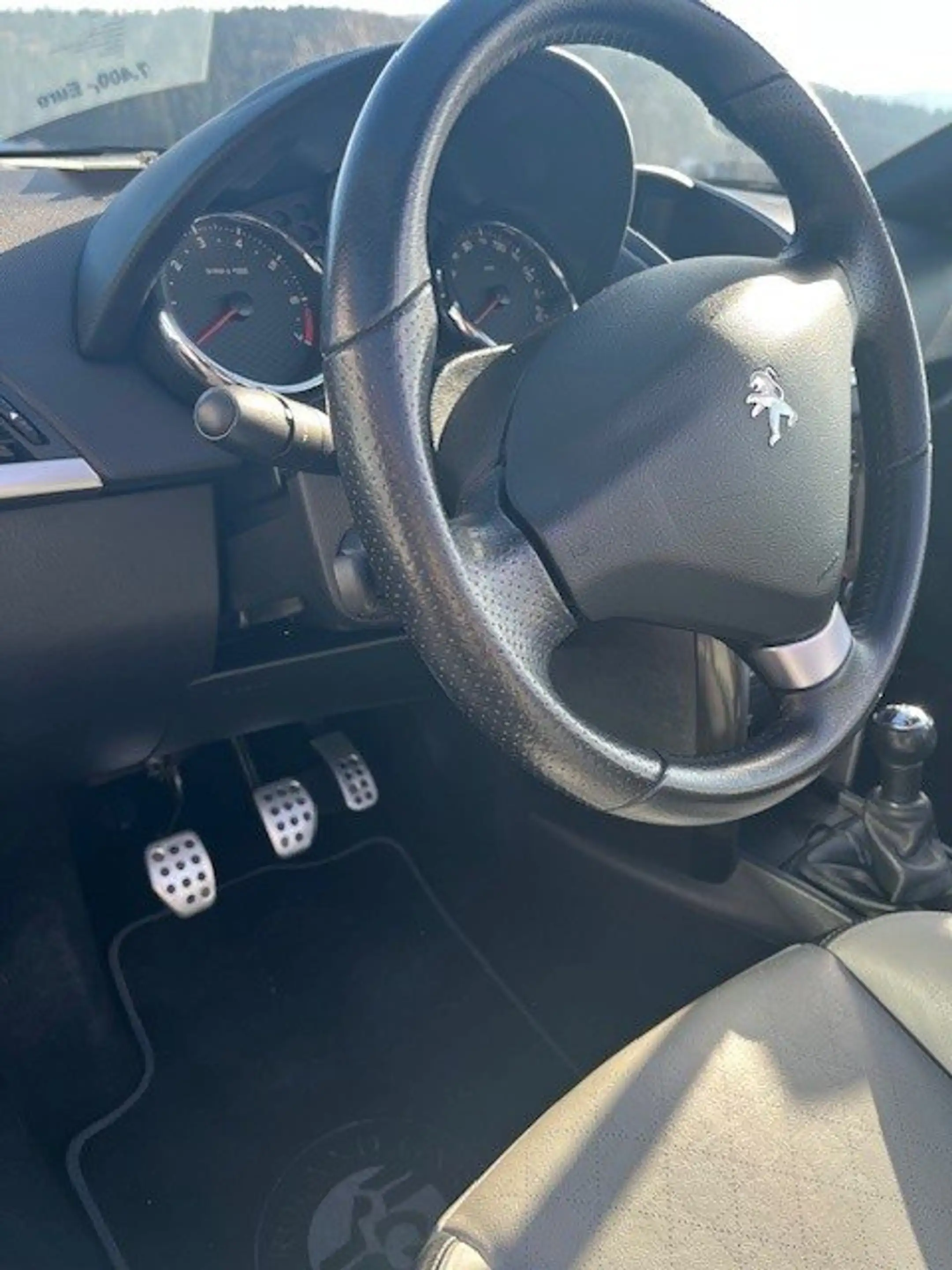 Peugeot 207 CC Roland Garros  *Leder* — photo 6