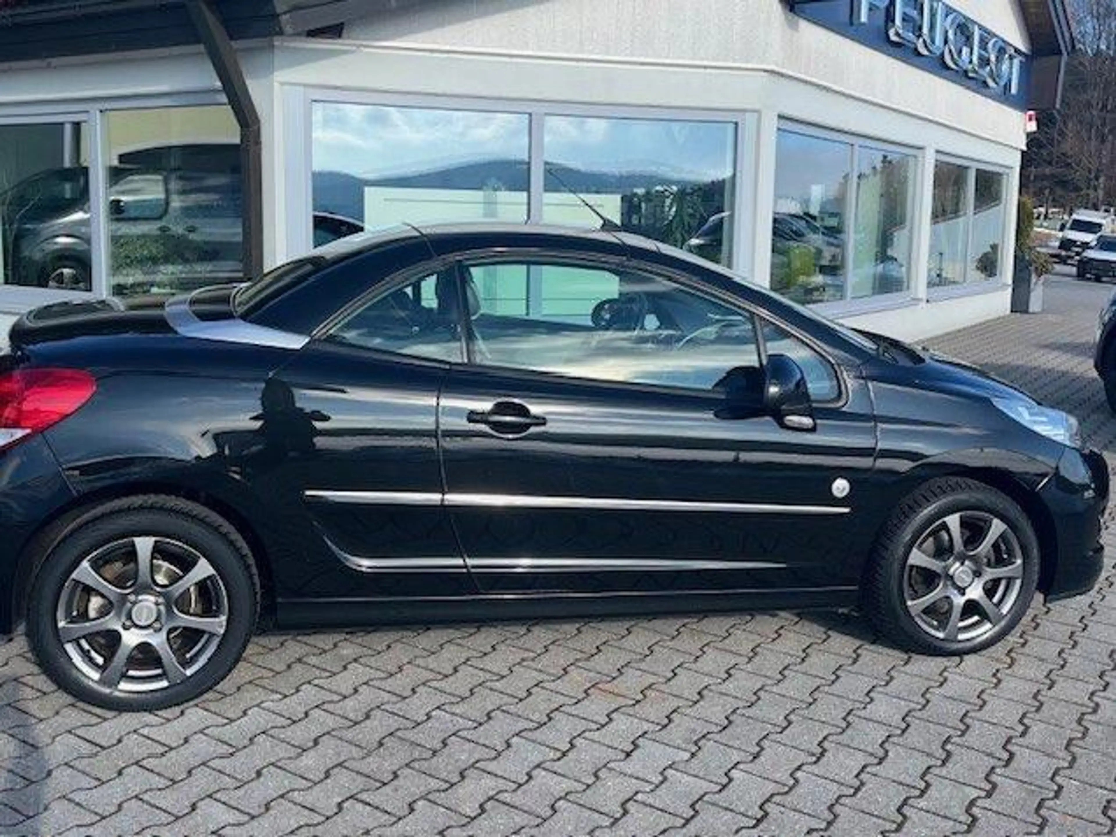 Peugeot 207 CC Roland Garros  *Leder* — photo 14