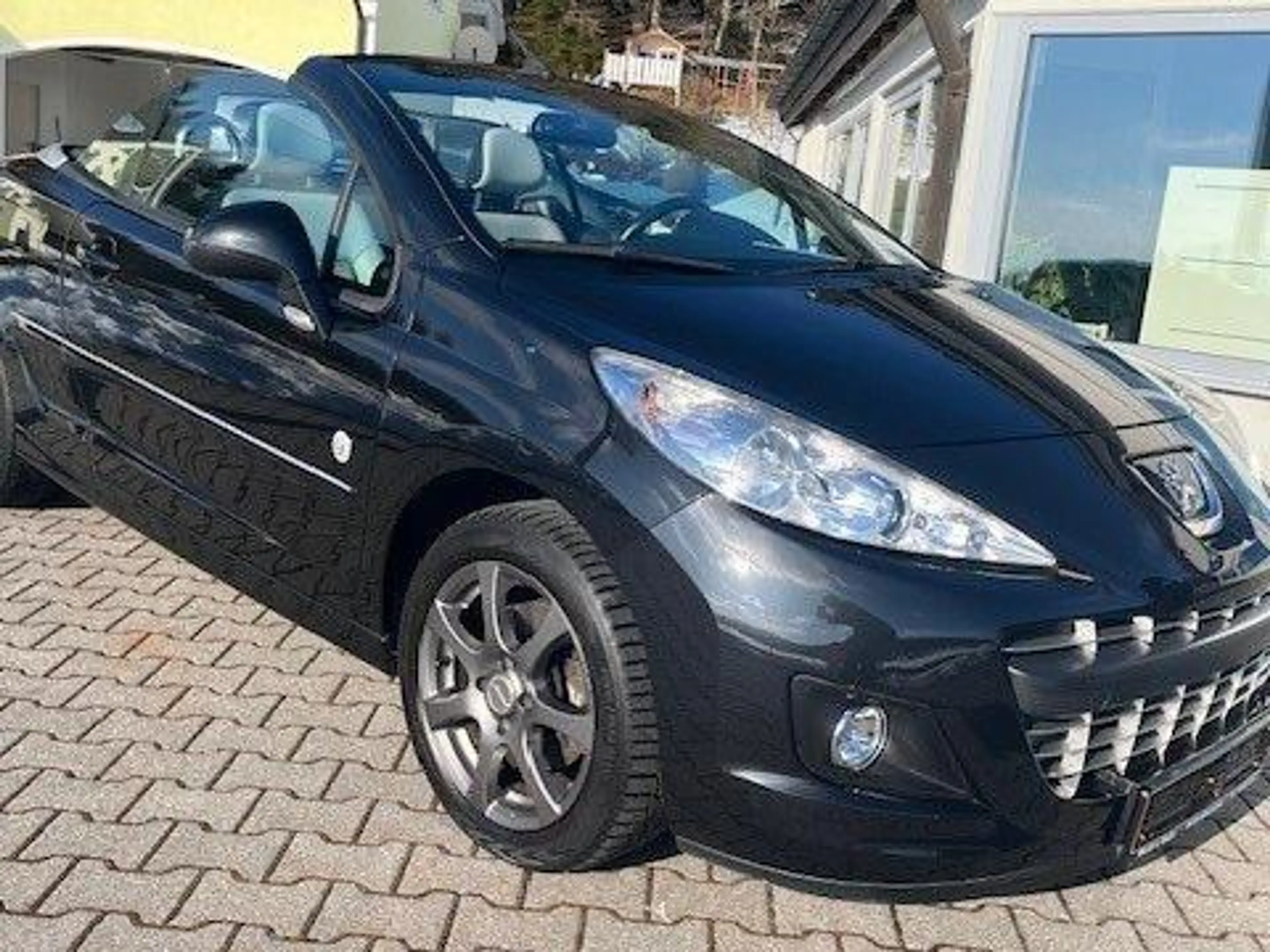 Peugeot 207 CC Roland Garros  *Leder* — photo 2