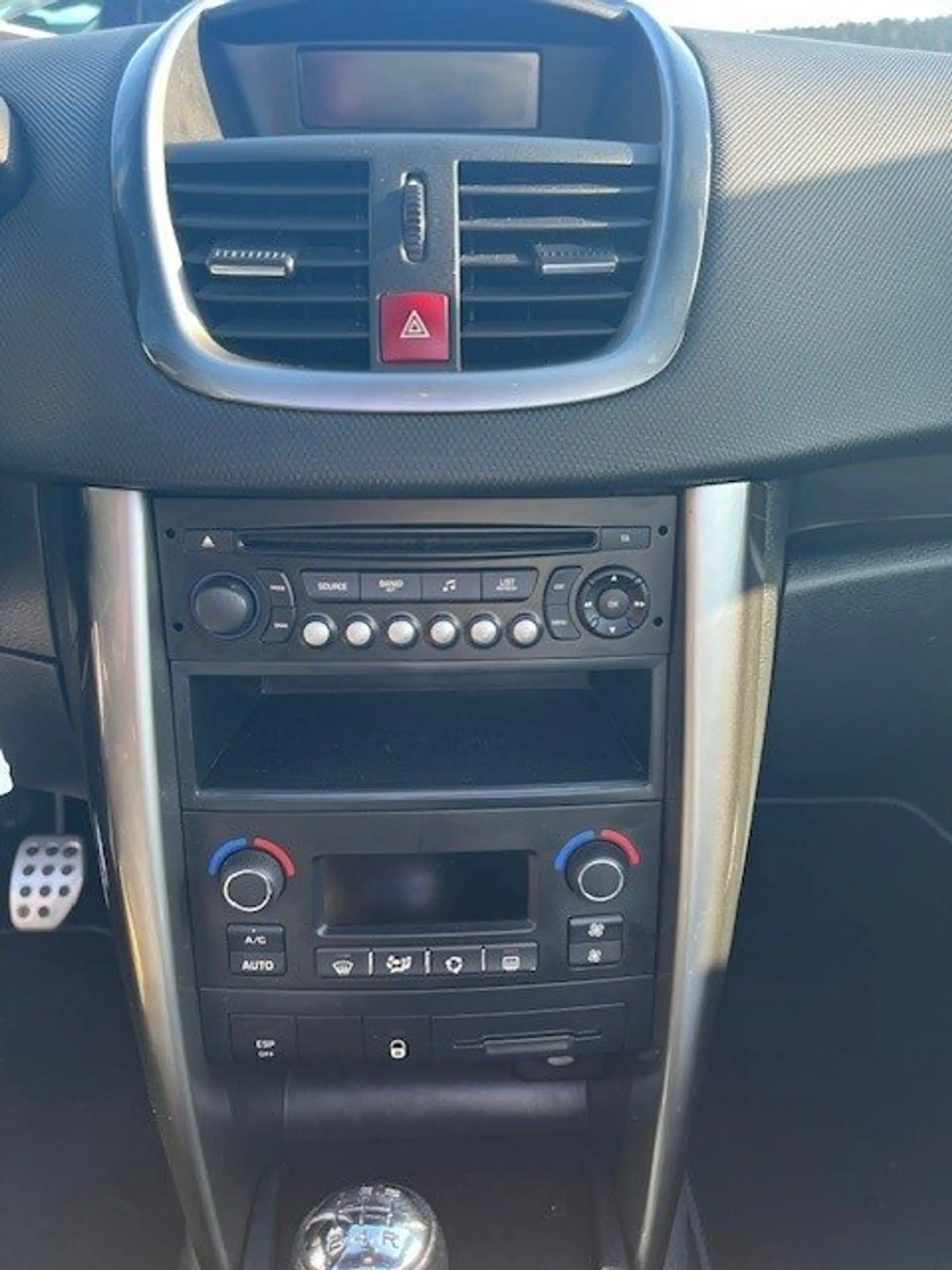 Peugeot 207 CC Roland Garros  *Leder* — photo 7