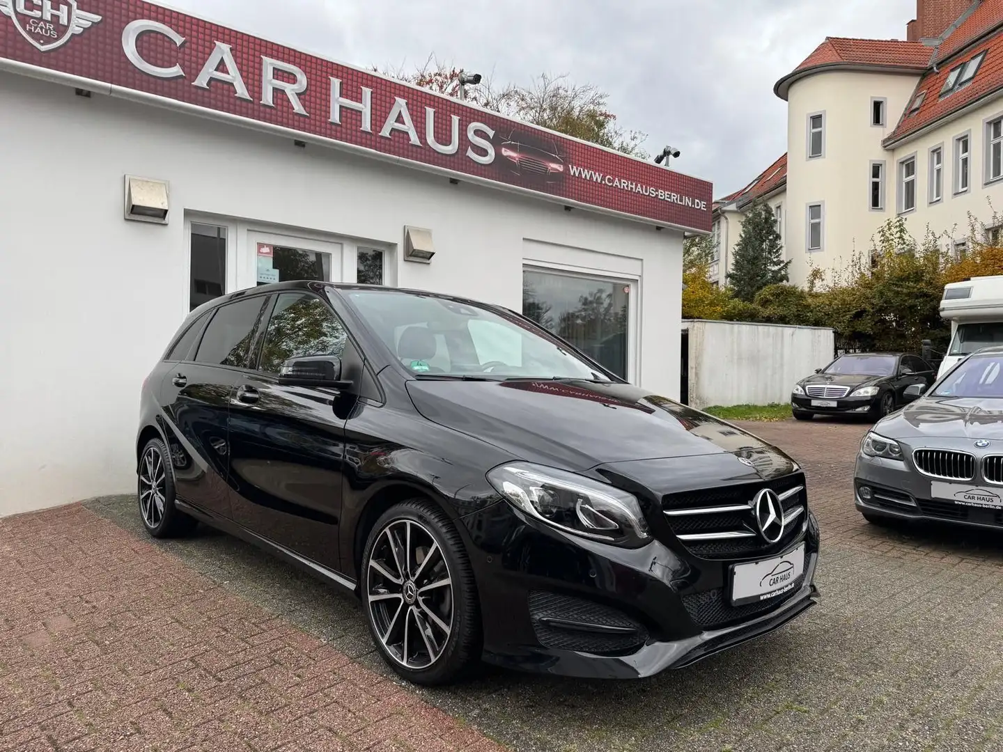 Mercedes-Benz B 200 d Automatik Edition B Urban Business Schwarz - 1