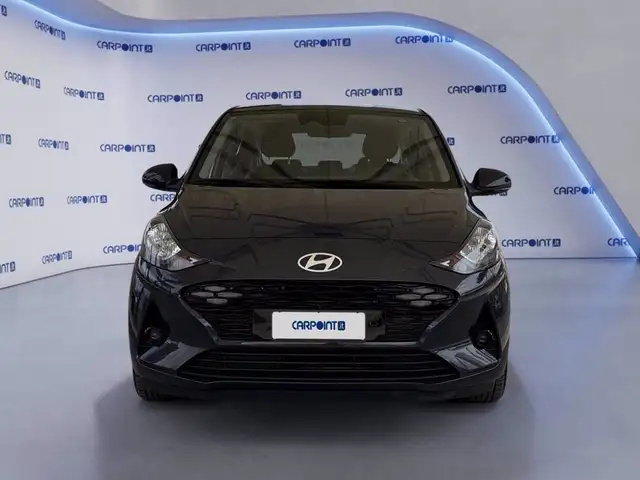 Hyundai i10 view 8