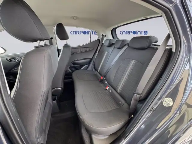 Hyundai i10 view 13