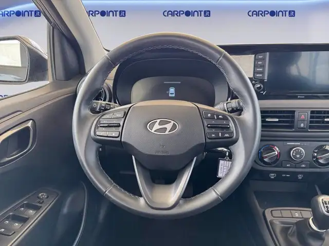 Hyundai i10 view 12