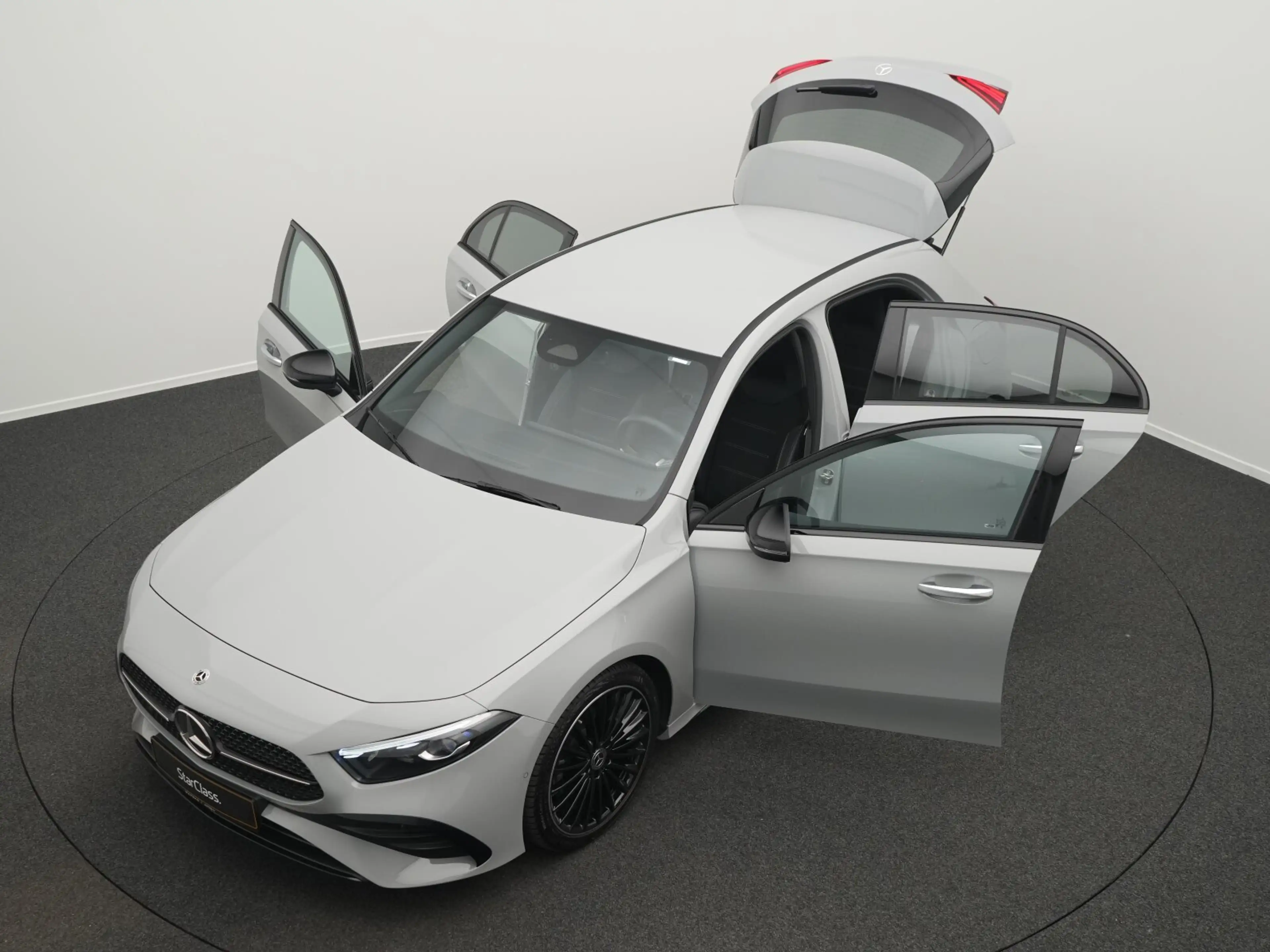 Mercedes-Benz A 200 A 200 d AMG-Line Multi+AHK+Night+Kamera AMG Line — photo 14