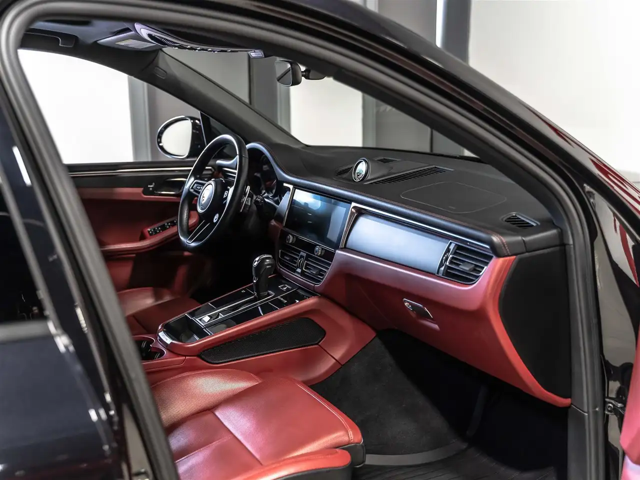 Porsche Macan снимка Porsche Macan