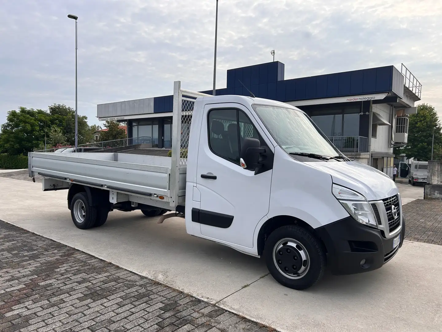 Nissan NV400 Cassone aperto Bianco - 1