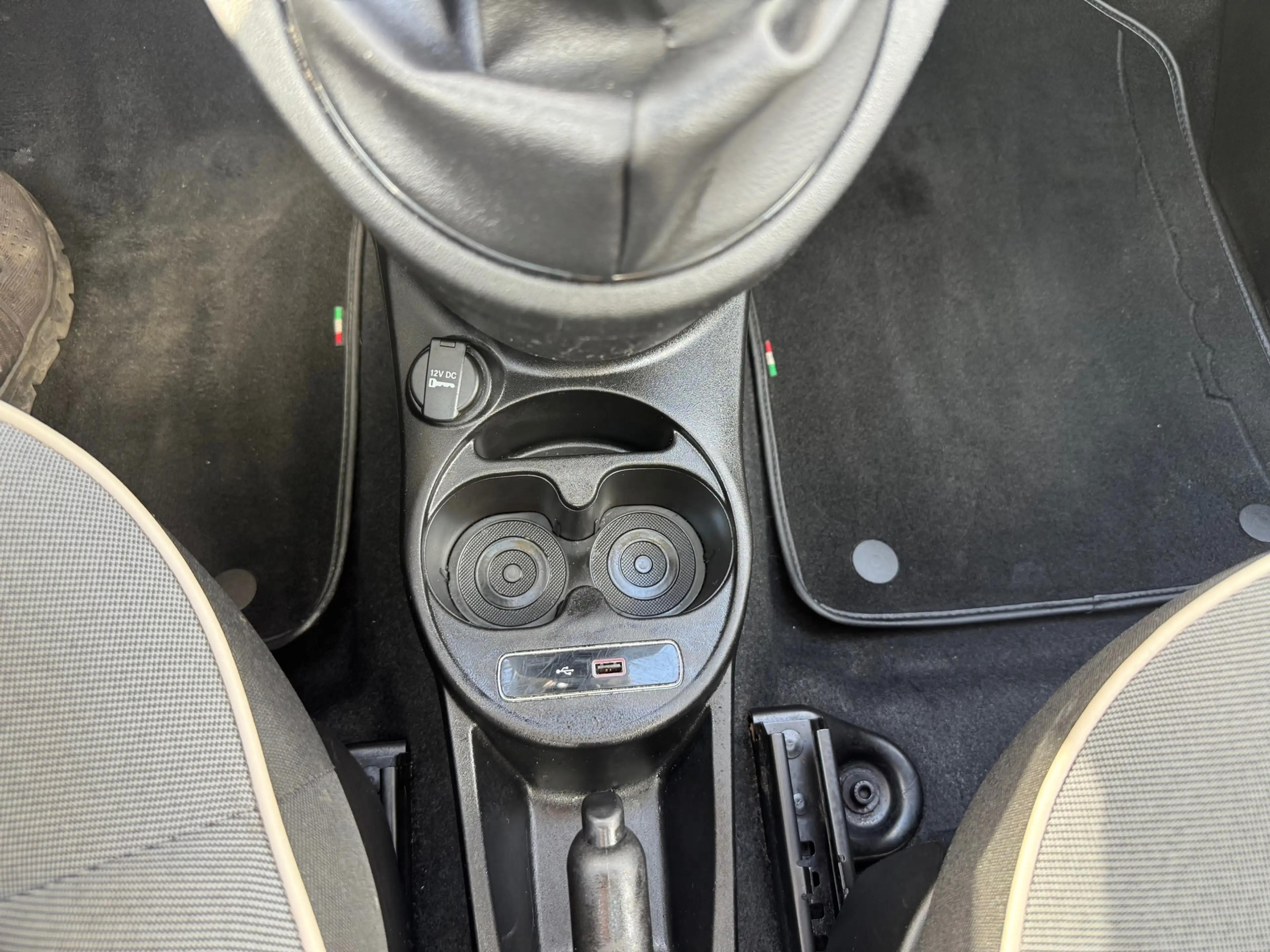 Fiat 500 1.2 Lounge — photo 18