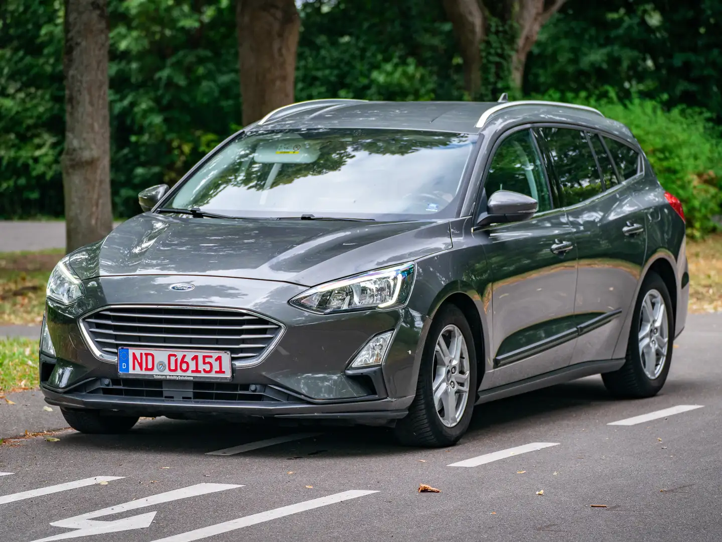Ford Focus 1.5 EcoBlue Cool&Connect S/S I Spurhaltassist Grigio - 1