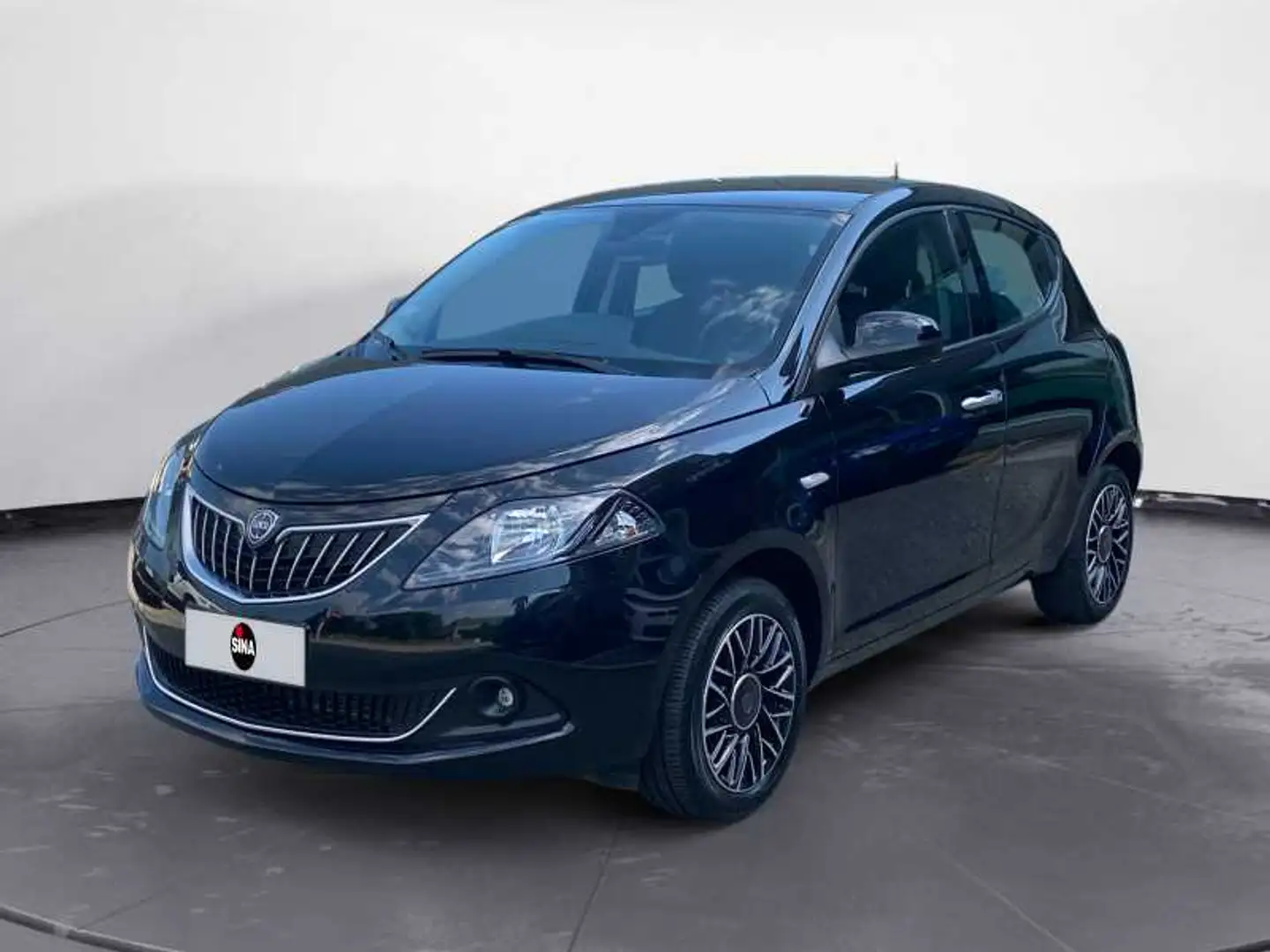 Lancia Ypsilon 1.0 FireFly Hybrid Platino Zwart - 1