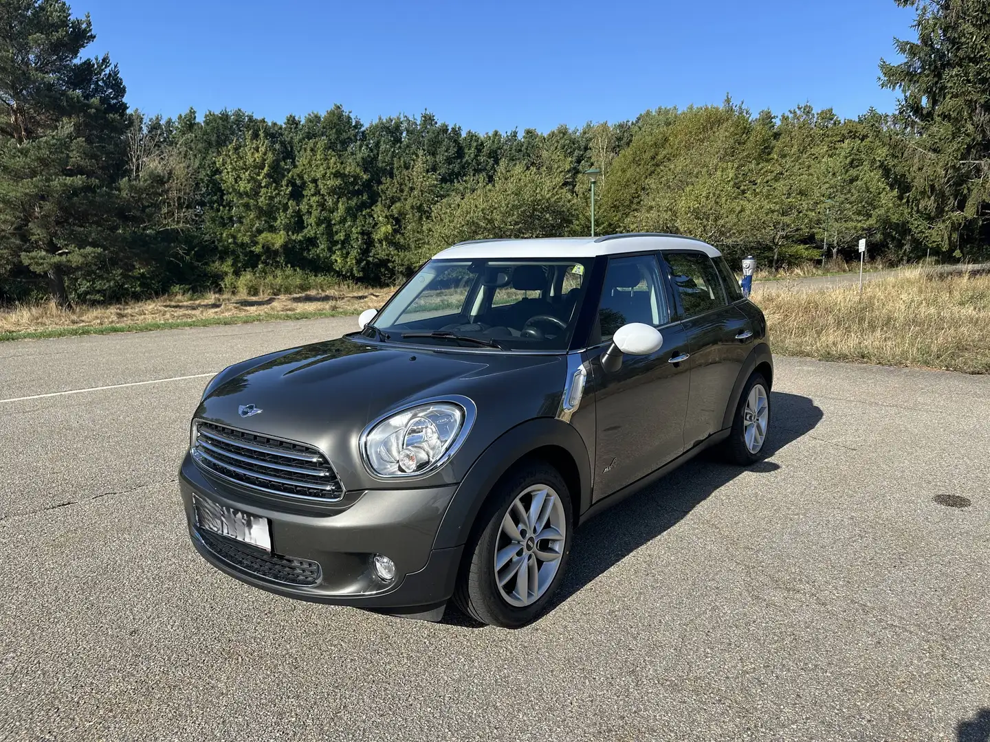 MINI Cooper D Countryman MINI Countryman COOPER D ALL4 COOPER Grau - 1