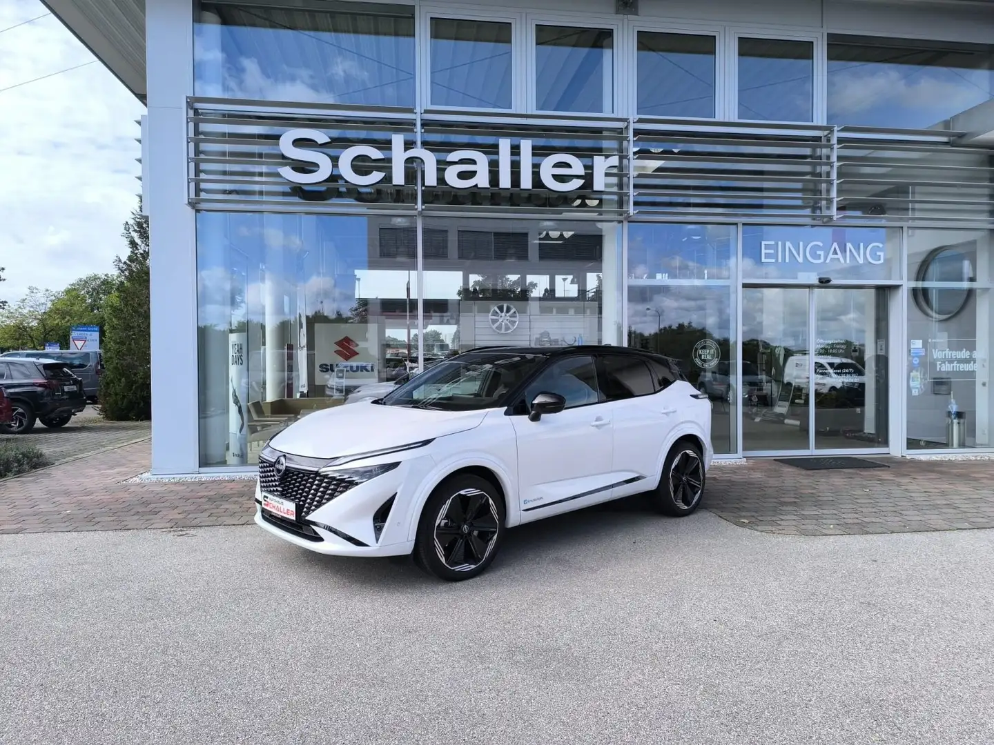 Nissan Qashqai 1.5 e-POWER 190PS AT - N-Design Weiß - 2