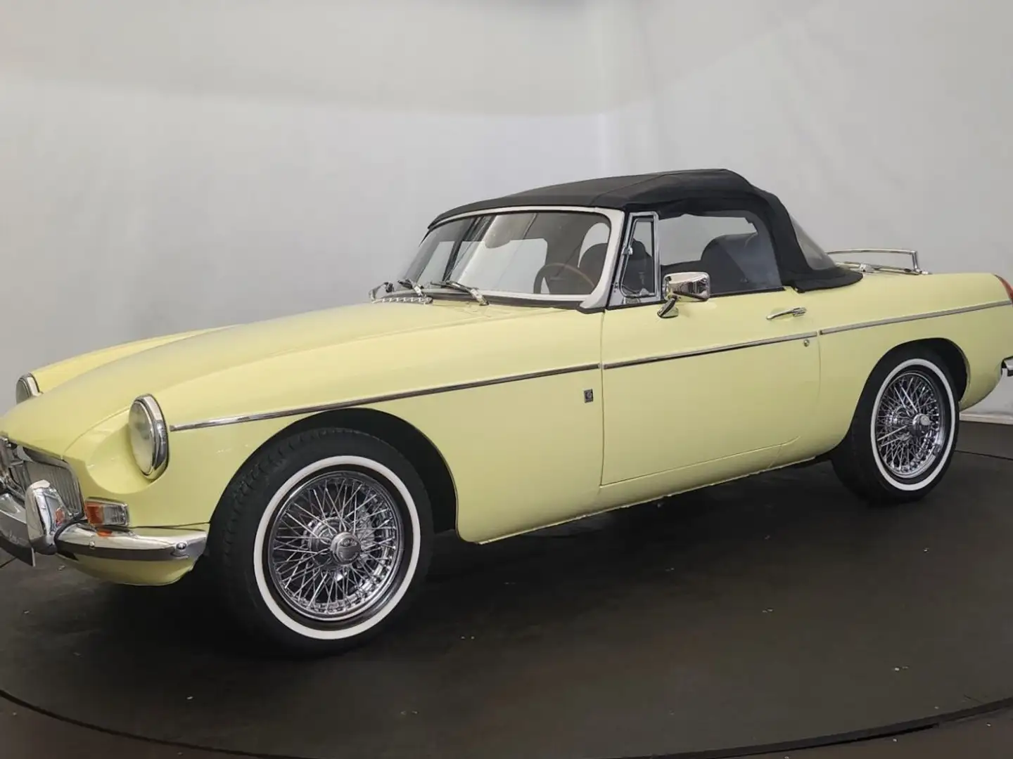 MG MGB B cabriolet Gelb - 2