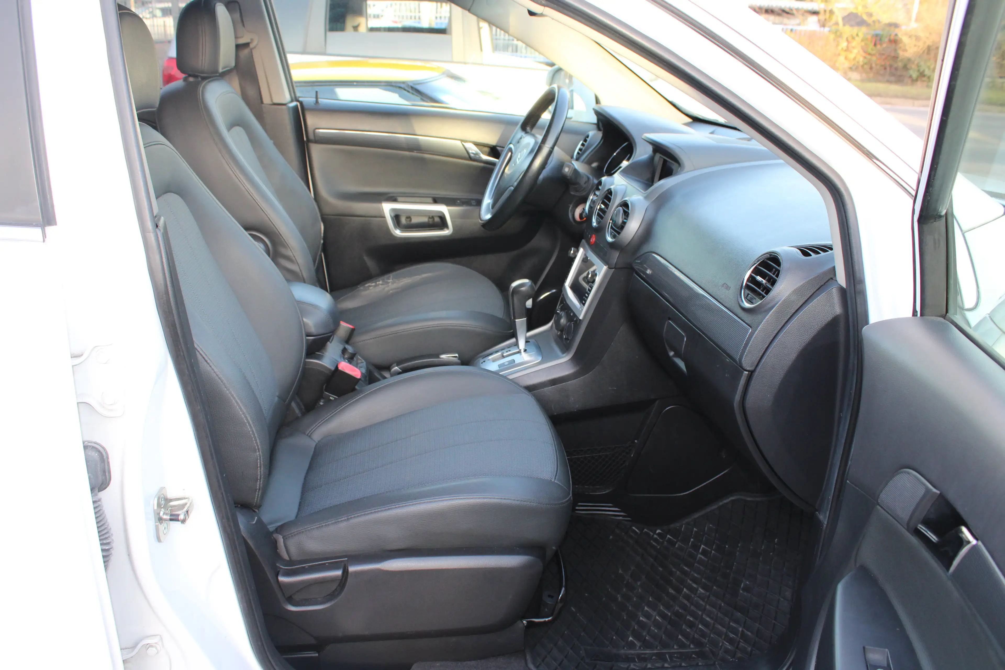 Opel Antara Edition 4x2*Automatic*HUneu*SH*Klima* — photo 11
