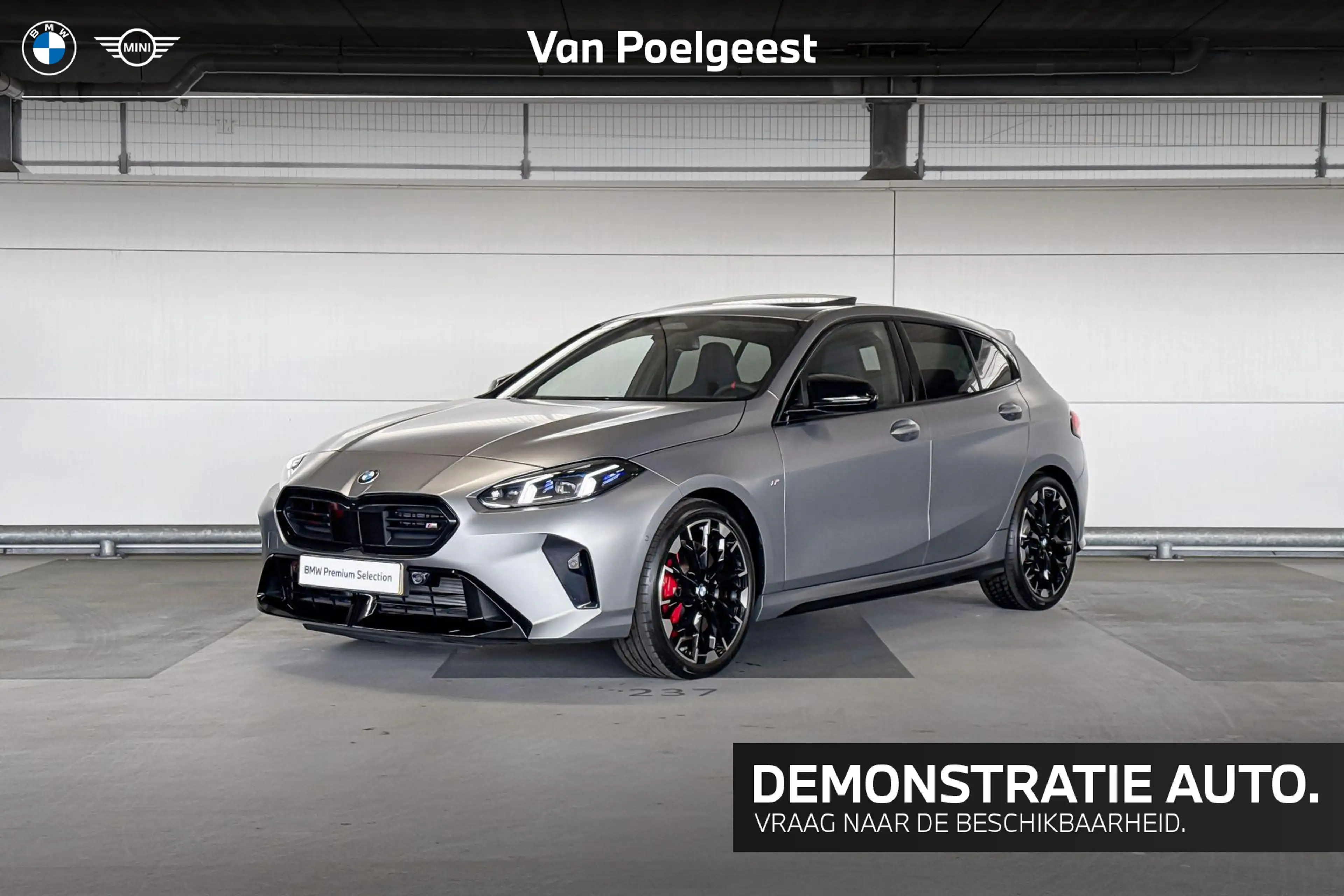 BMW 135 1 Serie M135 xDrive | M Sportpakket Pro | Premium