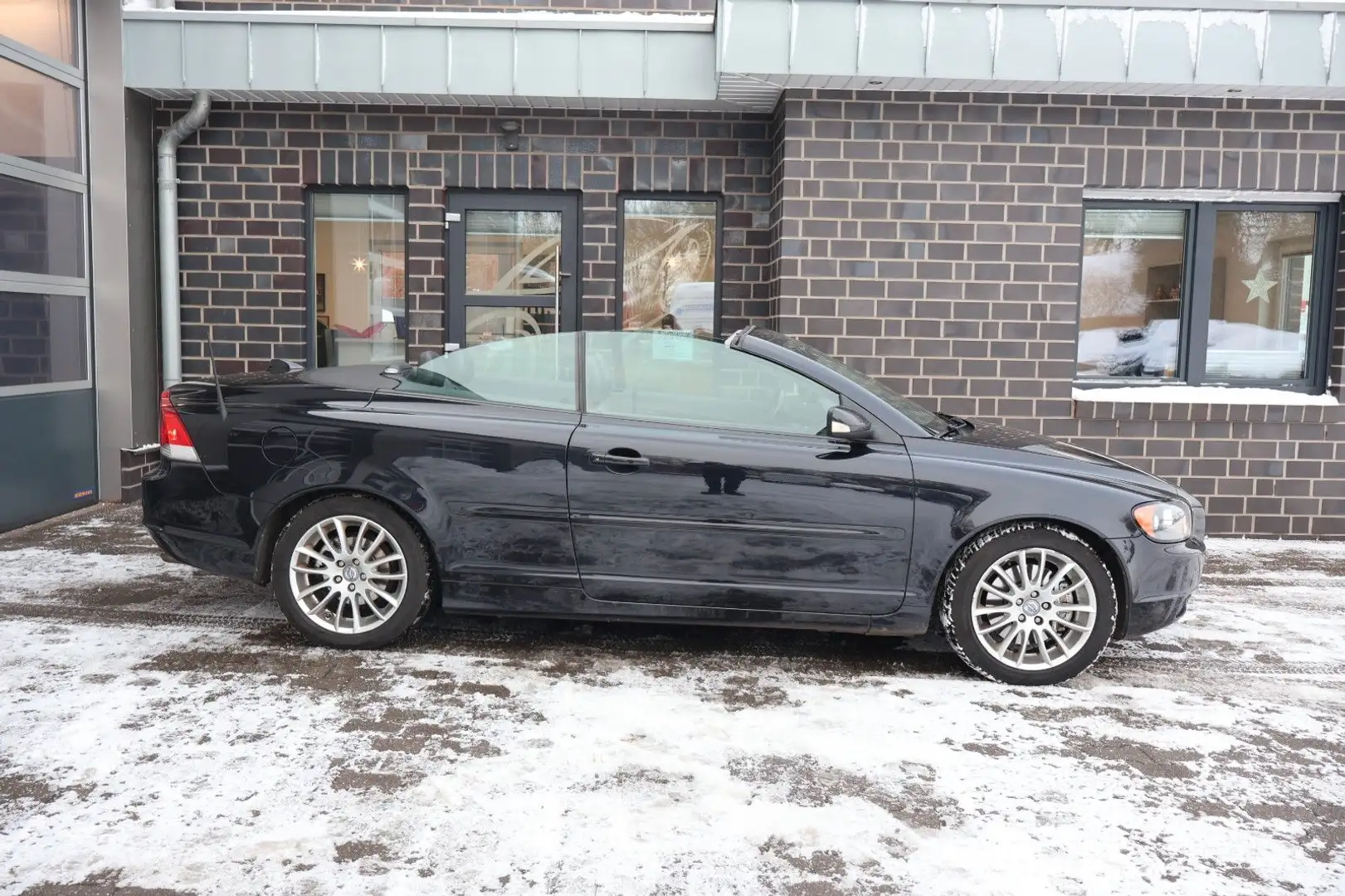 Volvo C70 Cabriolet D5 Momentum seit 08.07 1-Hand Schwarz - 2