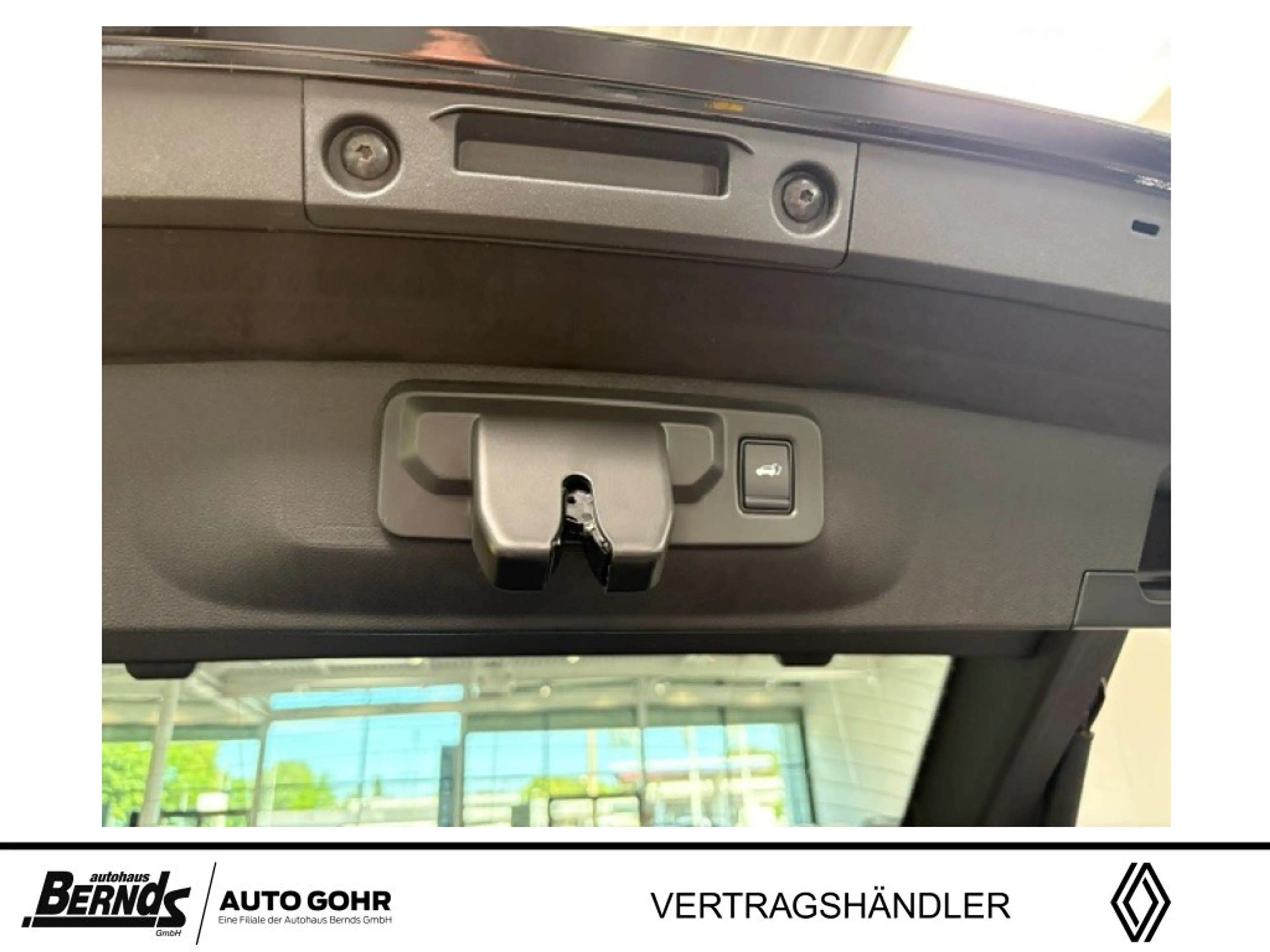 Renault Rafale E-TECH Full Hybrid 200 Esprit Alpine — photo 6