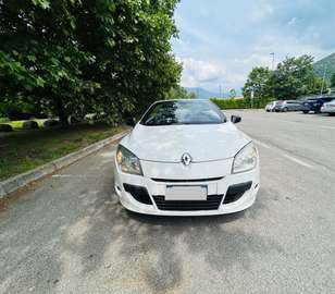 CC 1.9 dci Luxe 130cv