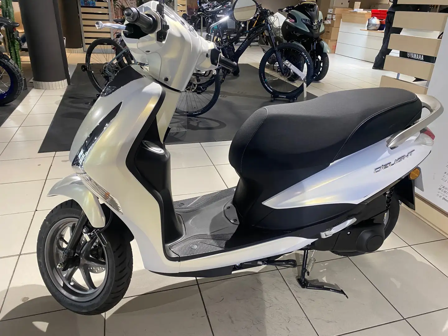 Yamaha D'elight Blanc - 1