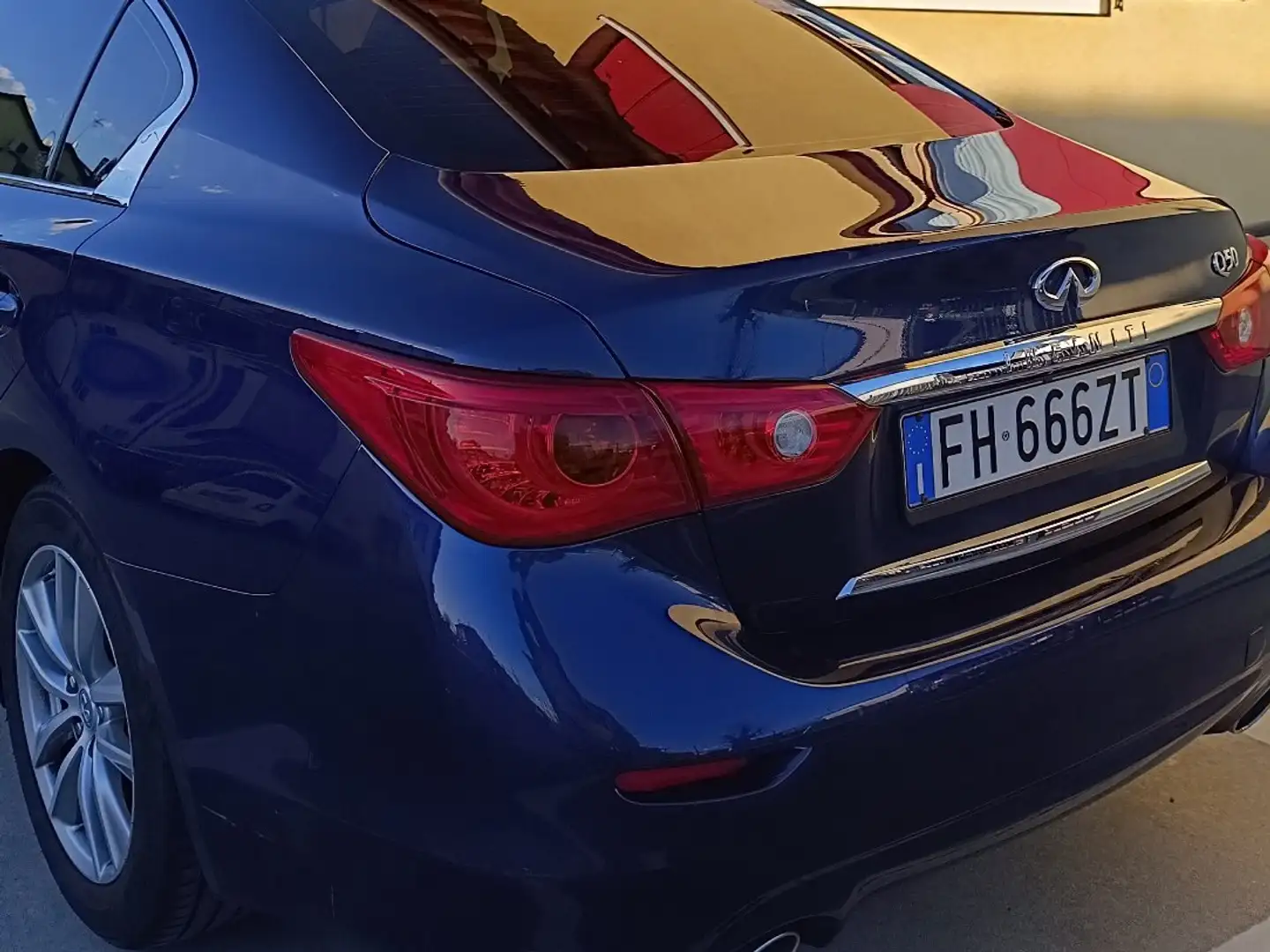 Infiniti Q50 2.2d Premium auto - 2