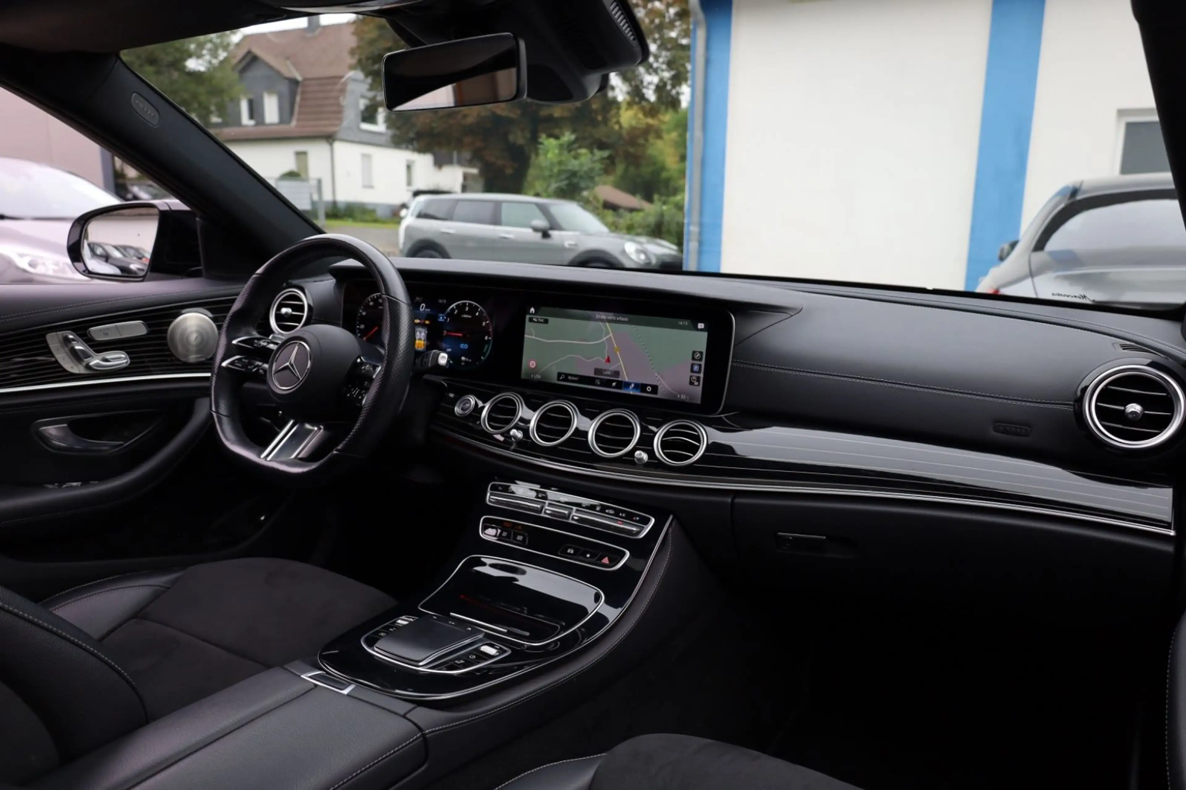 Mercedes-Benz E 300 de T/PANO/BURMESTER/3x AMG/MEMORY/VOLL!/36 — photo 11