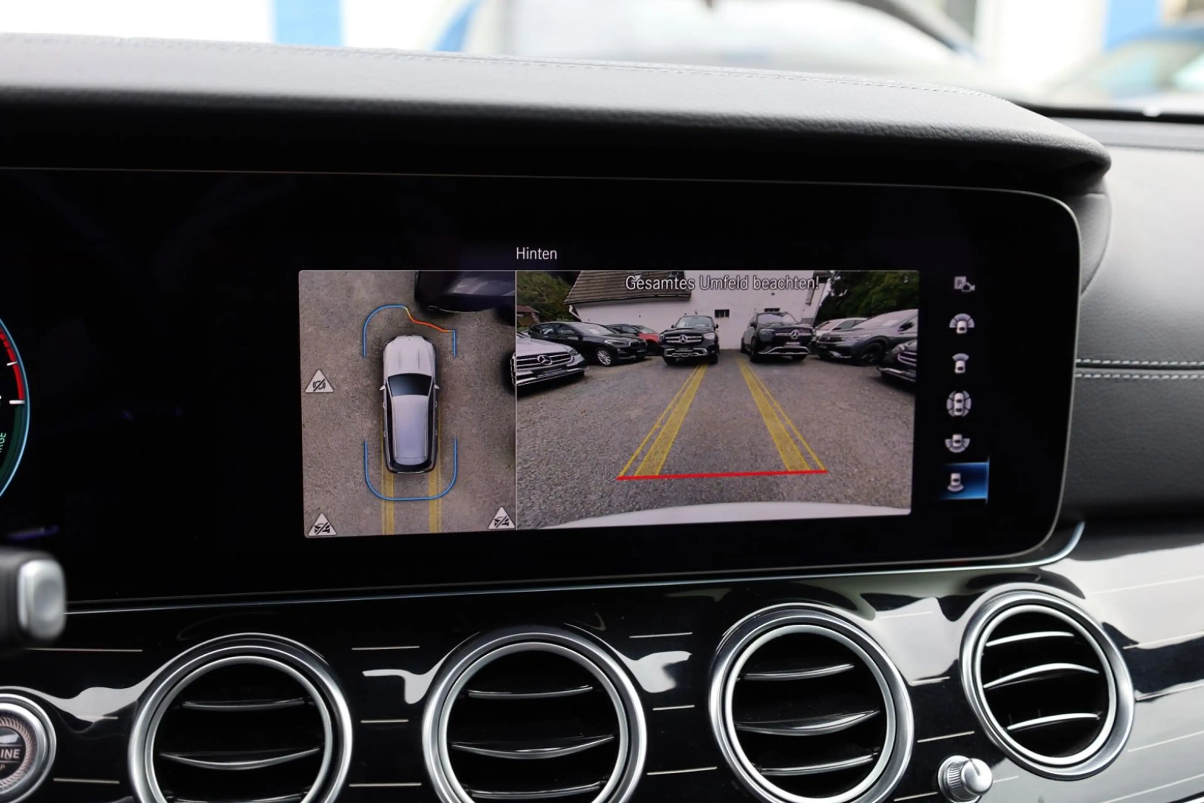 Mercedes-Benz E 300 de T/PANO/BURMESTER/3x AMG/MEMORY/VOLL!/36 — photo 14