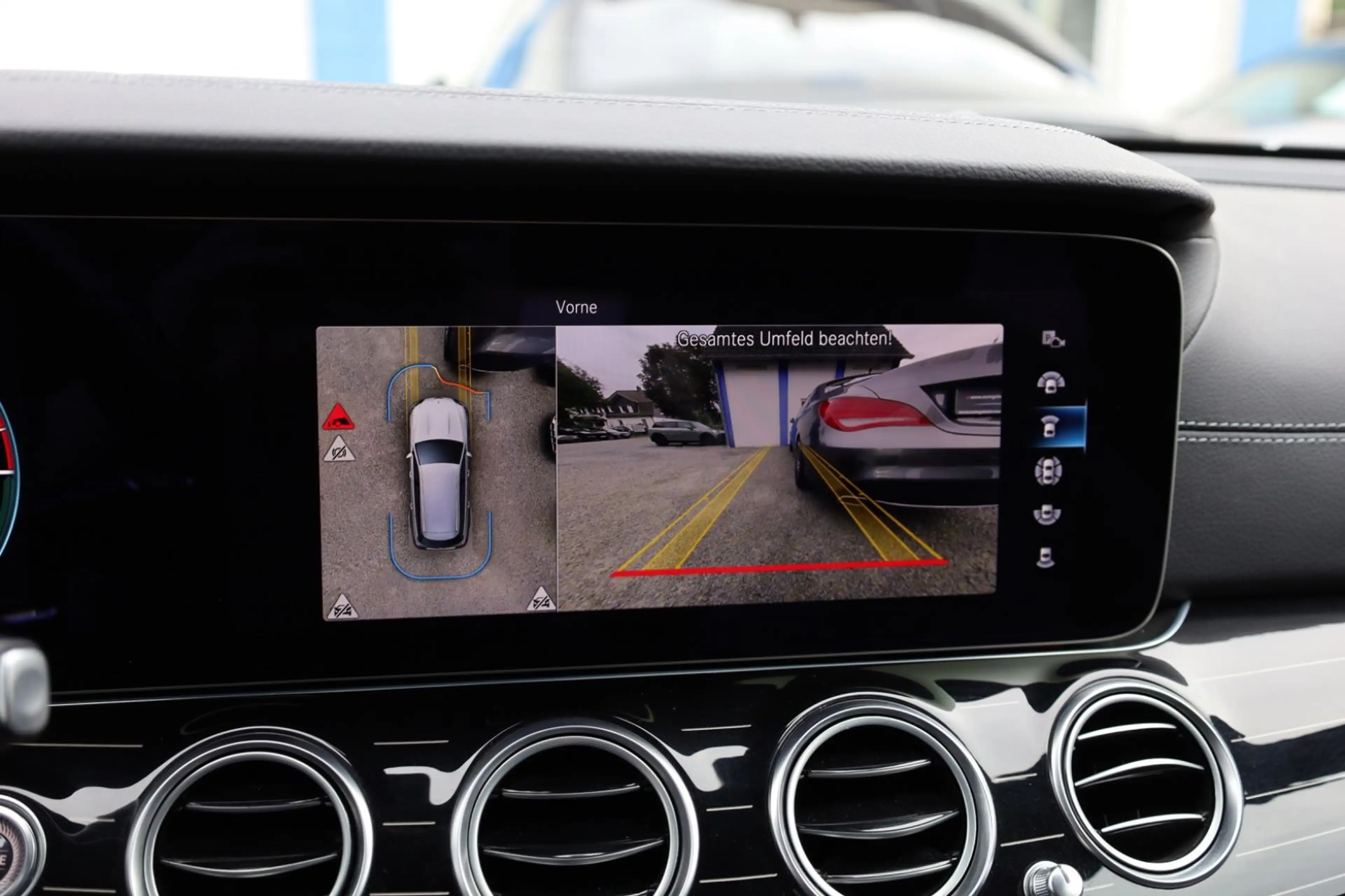 Mercedes-Benz E 300 de T/PANO/BURMESTER/3x AMG/MEMORY/VOLL!/36 — photo 13
