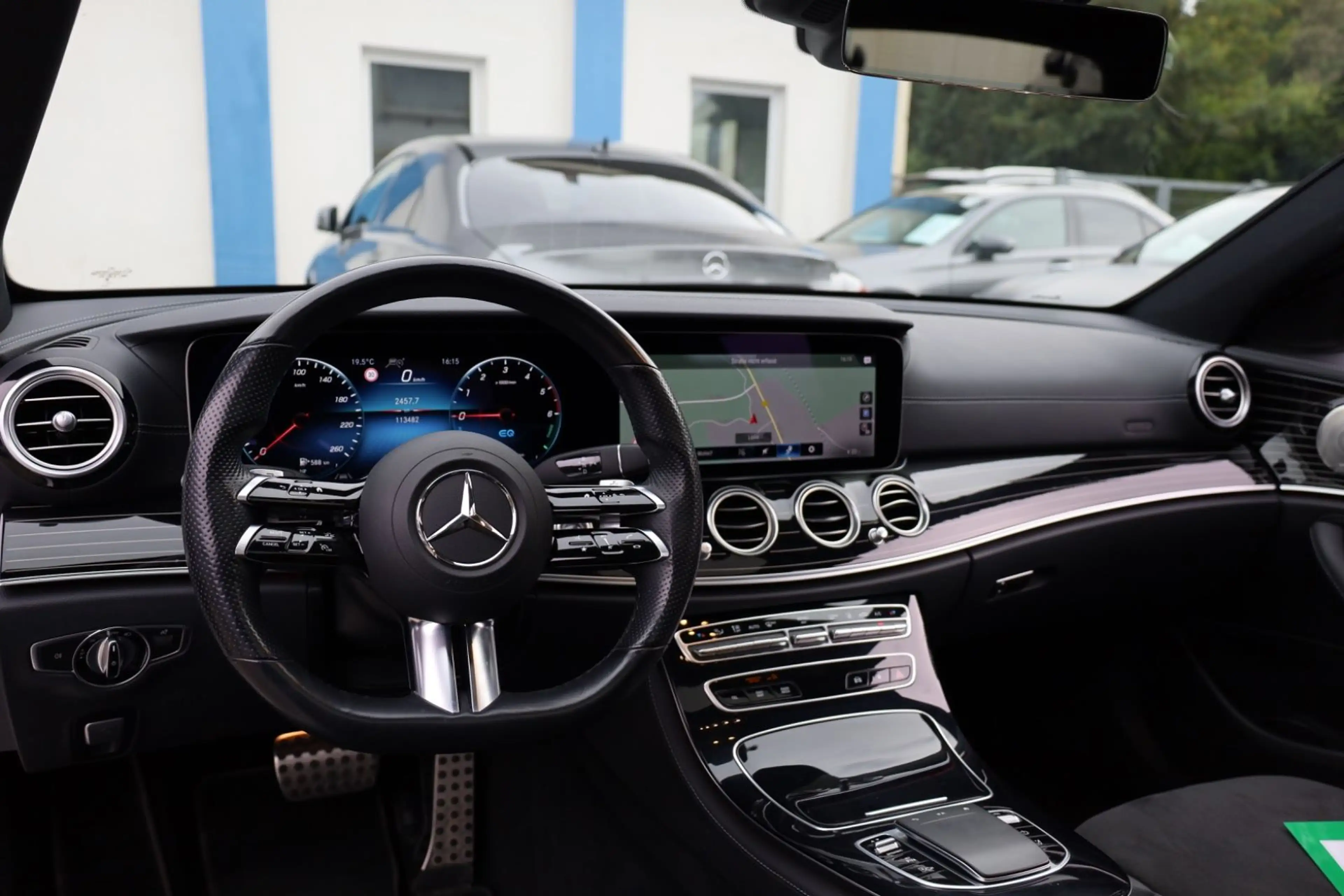 Mercedes-Benz E 300 de T/PANO/BURMESTER/3x AMG/MEMORY/VOLL!/36 — photo 7