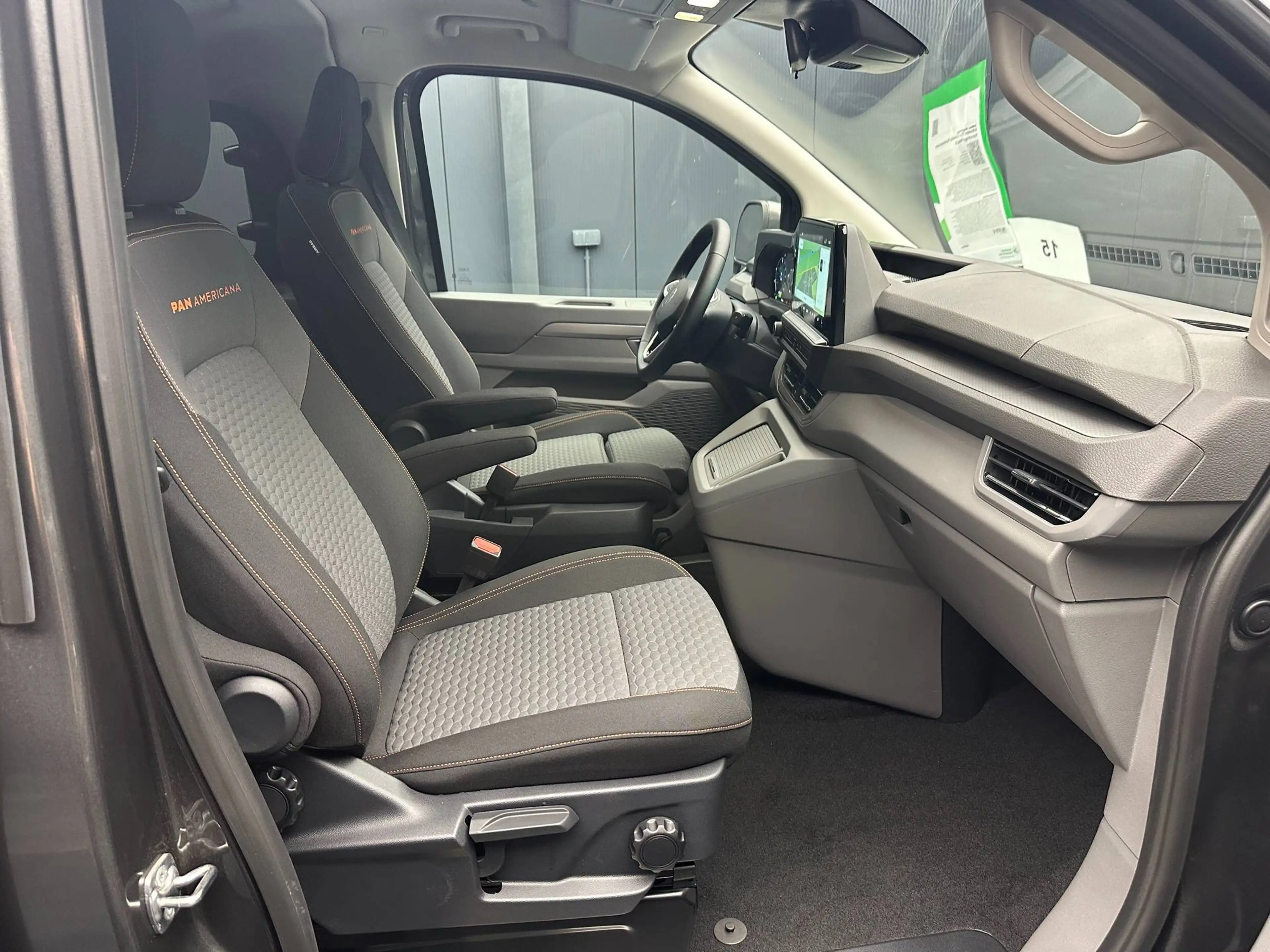 Volkswagen T7 Caravelle e-Caravelle PanAmericana *Fahrradträger*PANORAMA*19Zoll* — photo 12