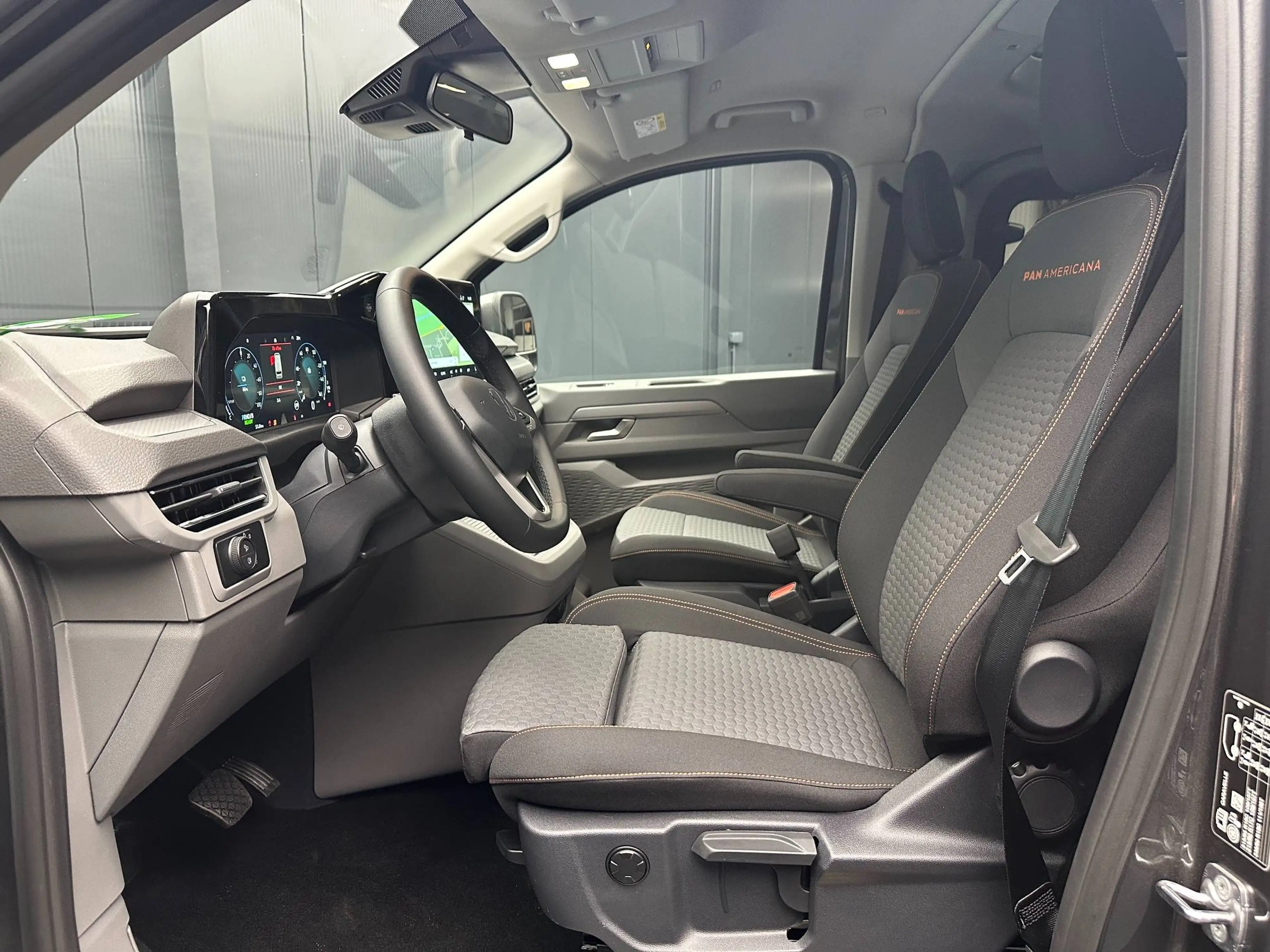 Volkswagen T7 Caravelle e-Caravelle PanAmericana *Fahrradträger*PANORAMA*19Zoll* — photo 15